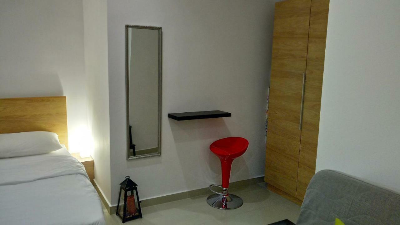 Airport Studio